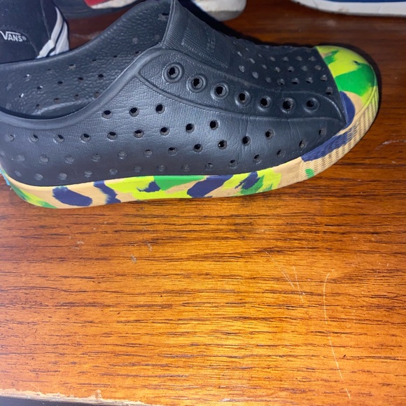 lot of boys shoes all 5 pairs - Picture 8 of 9